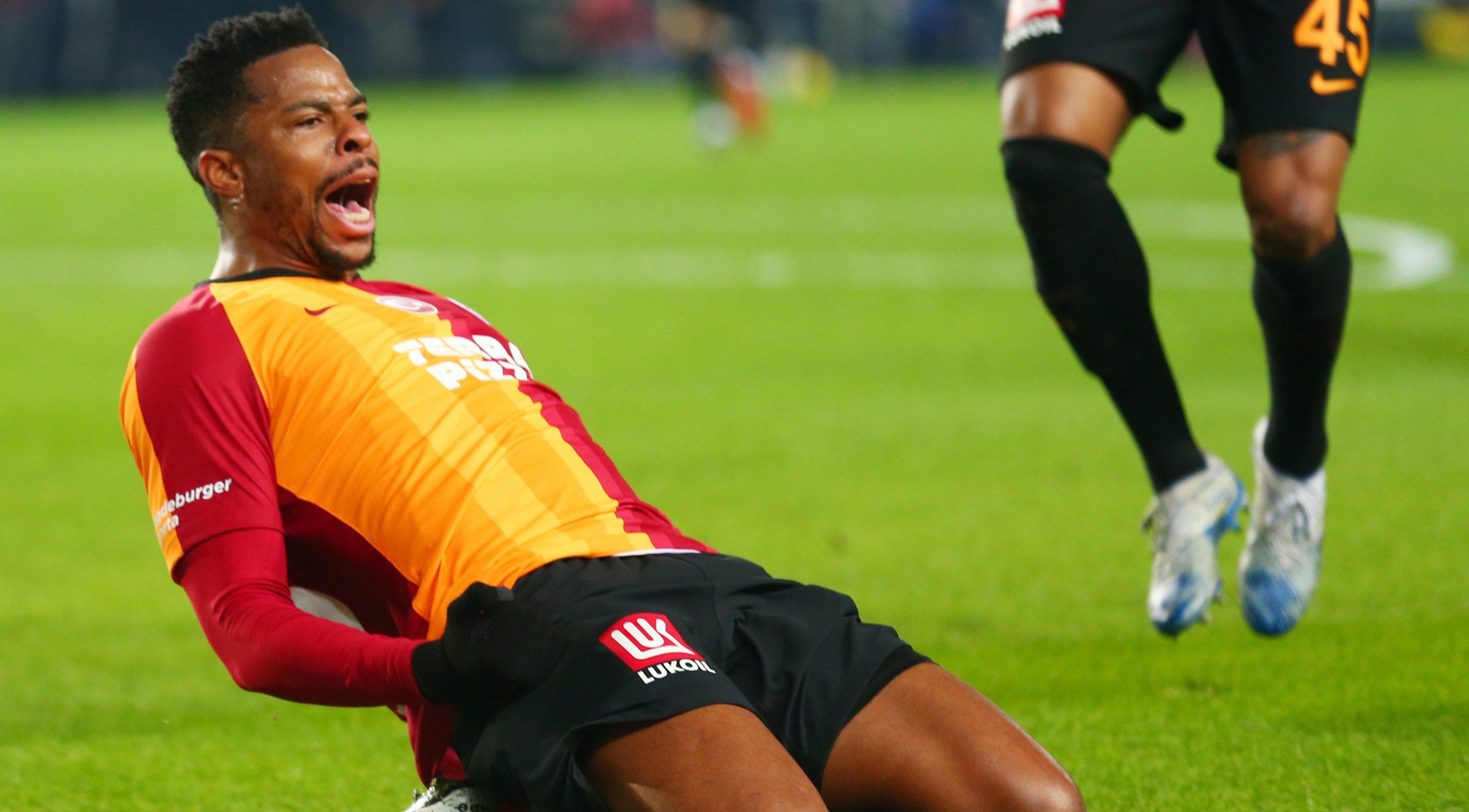 Donk'un sözleşmesi uzatılıyor