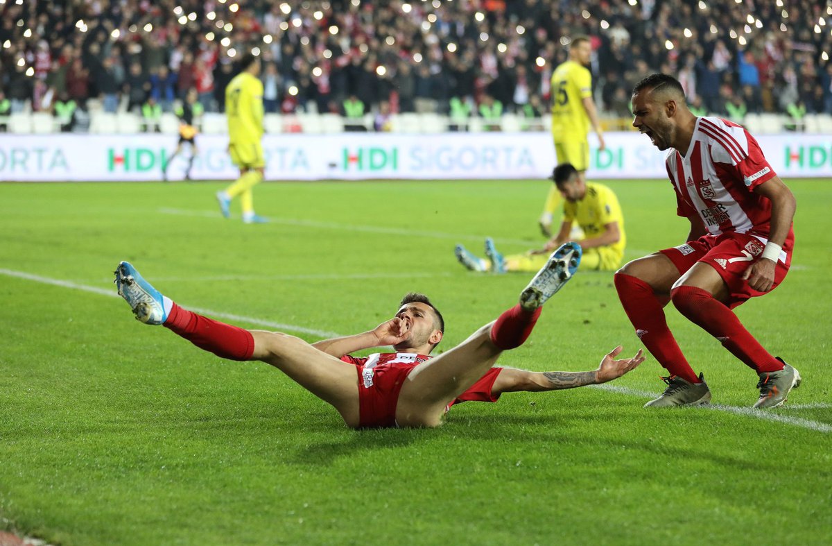 Mert Hakan ile Emre Kılınç Galatasaray'ı saklamıyor