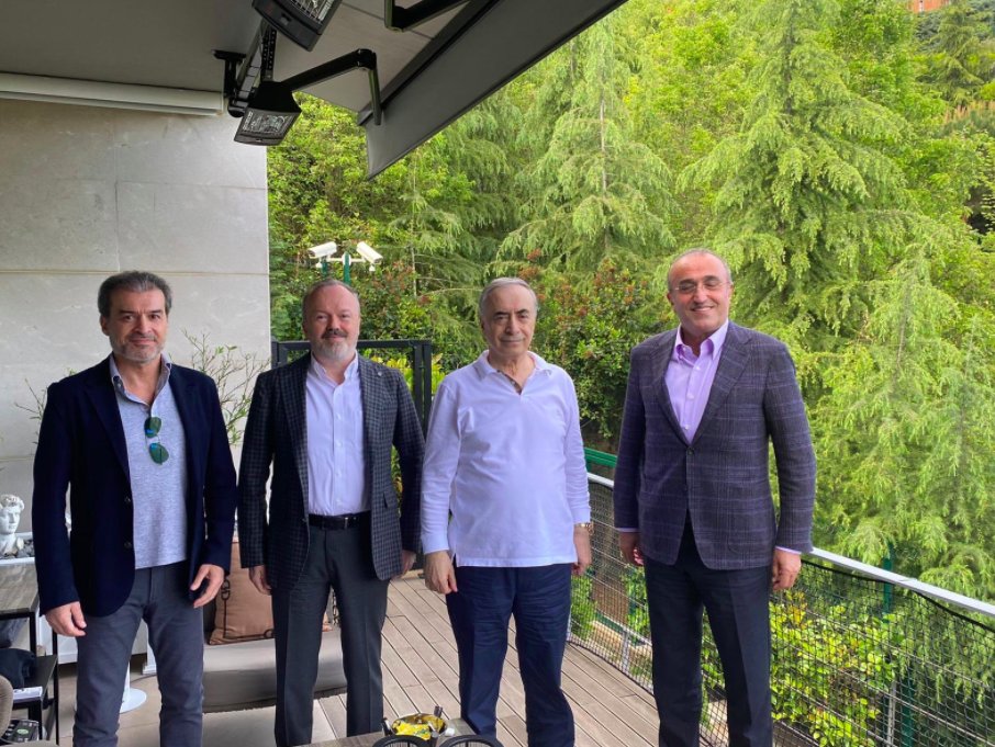 Abdurrahim Albayrak'tan Mustafa Cengiz'e hasta ziyareti