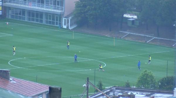 d Fenerbahçeli futbolcular çalışmalara başladı