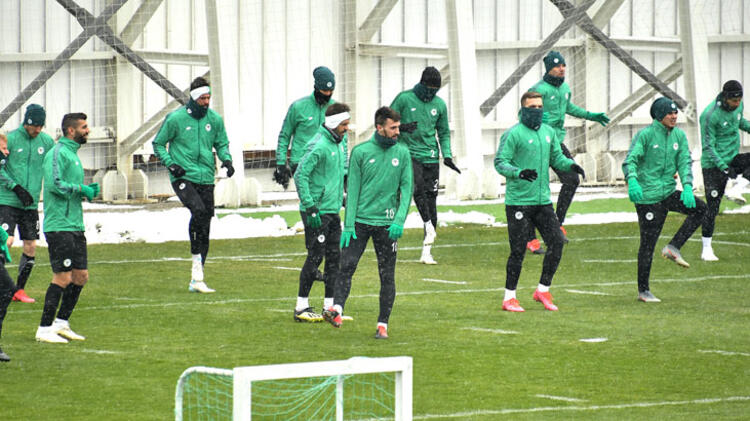 Süper Lig'in başlamasına karşı çıkan kulüpler