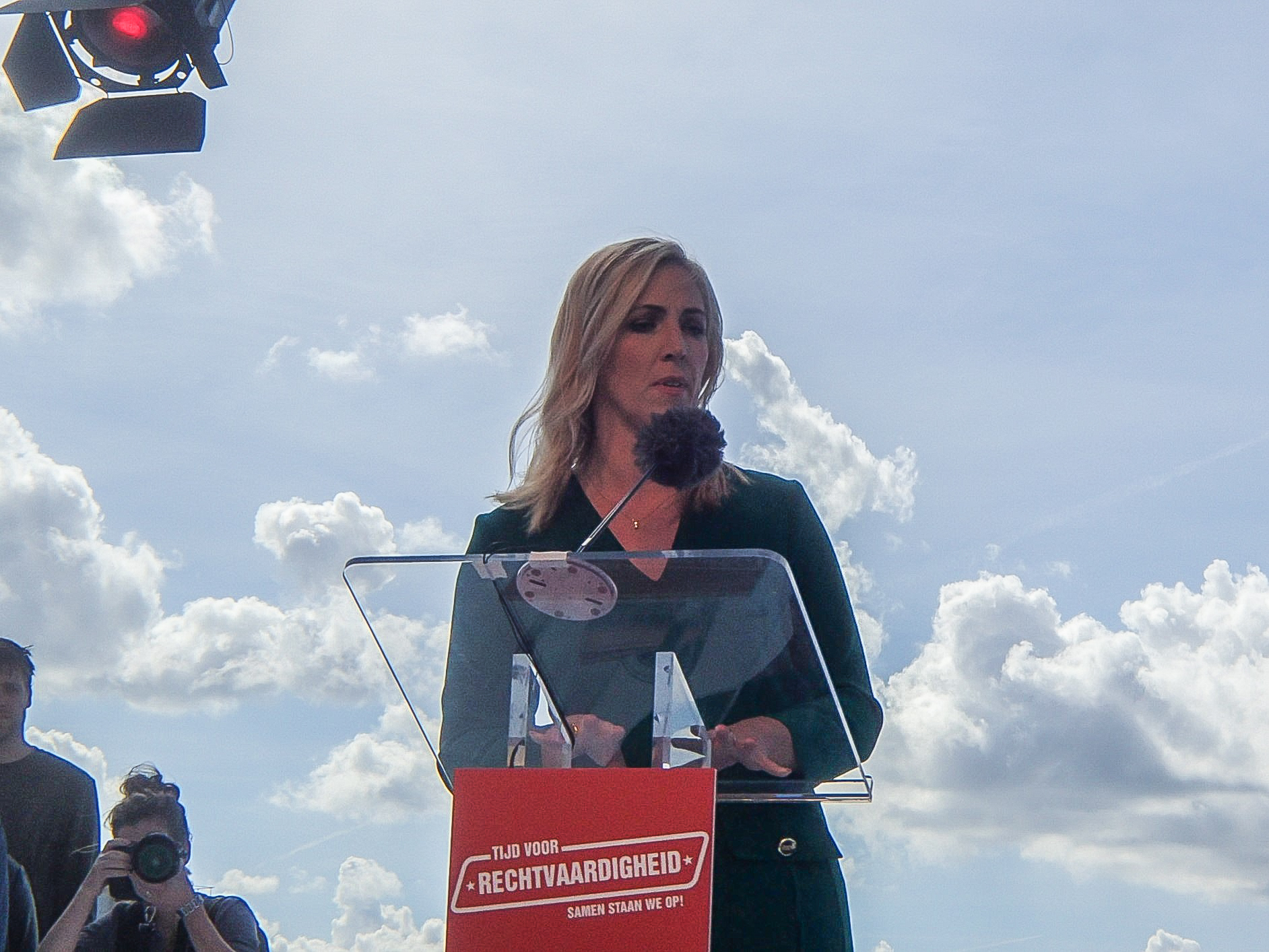 Babel, Hollandalı politikacıyla tartıştı