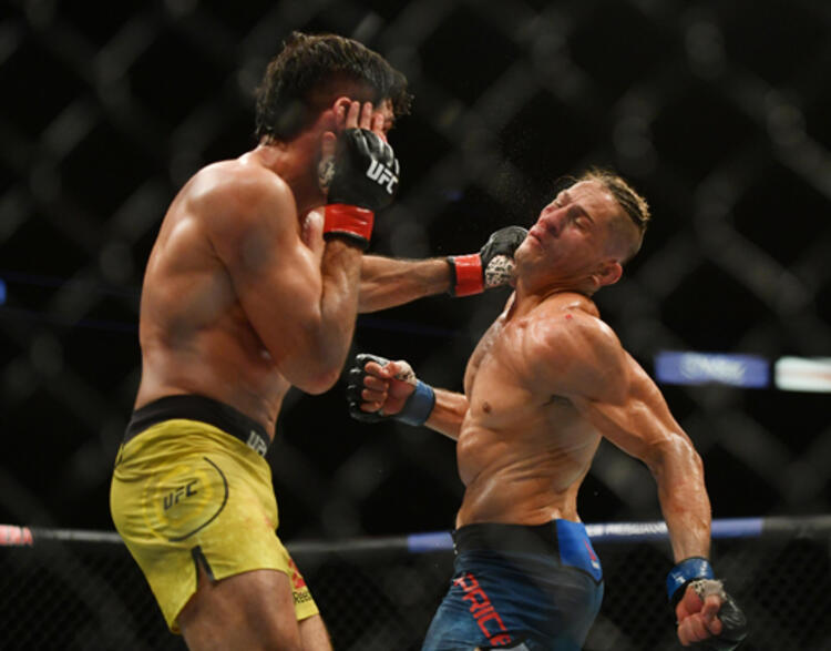 Kafes dövüşü maçında gözü çıkıyordu