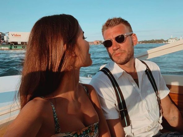 Arsenal'ın eski yıldızı Bendtner'den poker itirafı