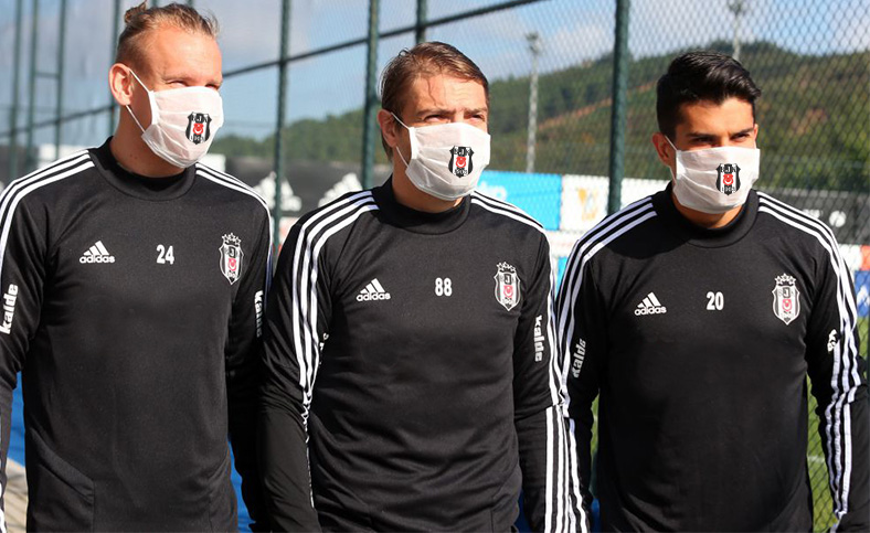 Beşiktaş'tan armalı maske kararı