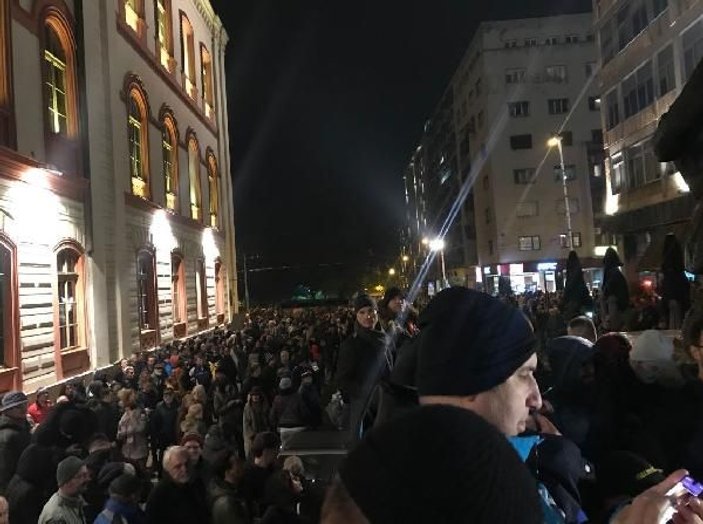 Sırbistan'da hükümet karşıtı gösteri