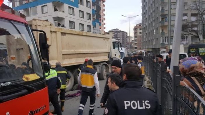 Rize'de hafriyat kamyonu dehşeti: Anne ve kızı öldü
