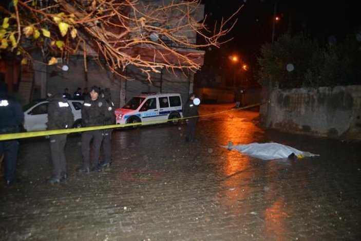 Adana'da silahlı kavga: 1 ölü, 2 yaralı