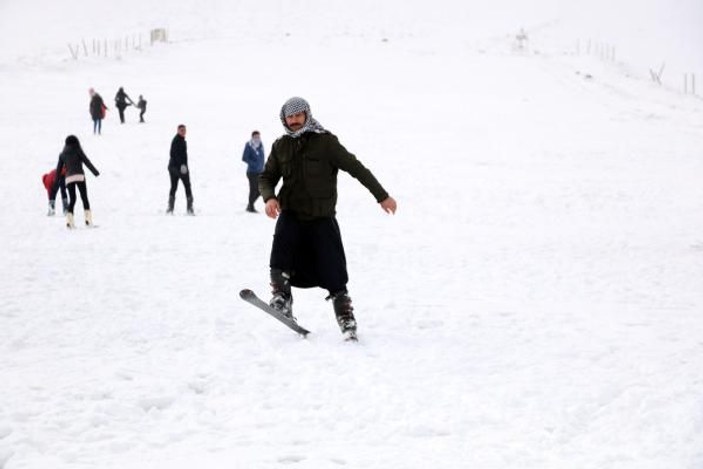 Karacadağ'da kayak sezonu açıldı