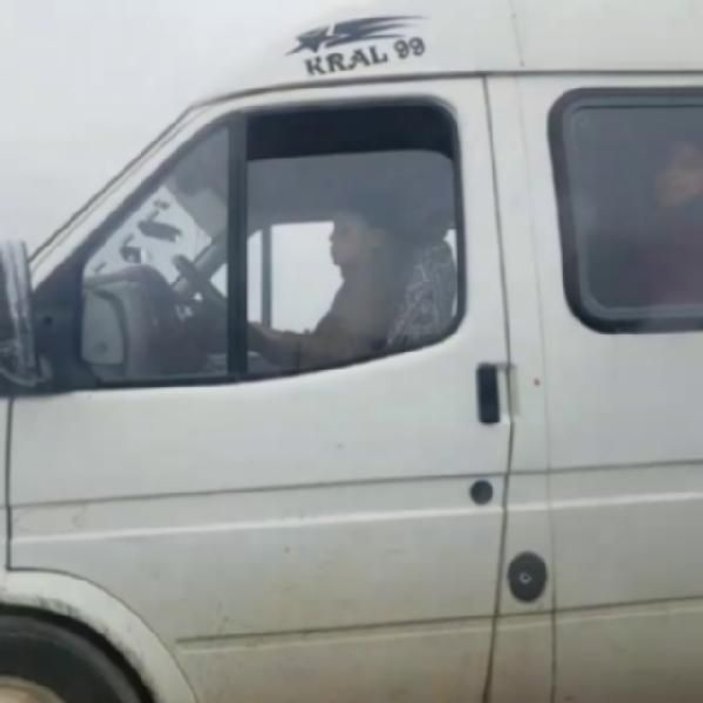 13 yaşındaki minibüs şoförü jandarmaya yakalandı