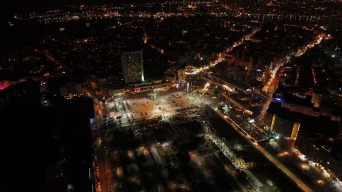 2019'a saatler kala Taksim Meydanı havadan görüntülendi