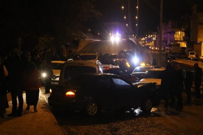 Samsun'da buzlanma: 14 araç birbirine girdi