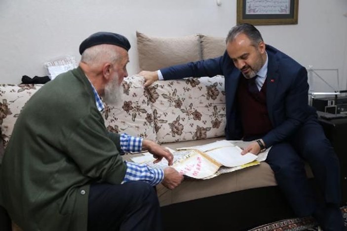 Bursalı fenomen Esender'i belediye başkanı ziyaret etti