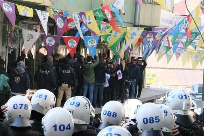 HDP'li vekillerin yürüyüşüne Hakkari'de de izin yok
