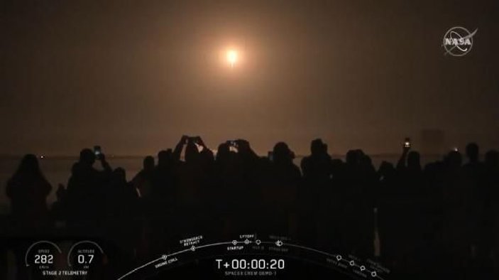 SpaceX, Crew Dragon’un test uçuşunu gerçekleştirdi