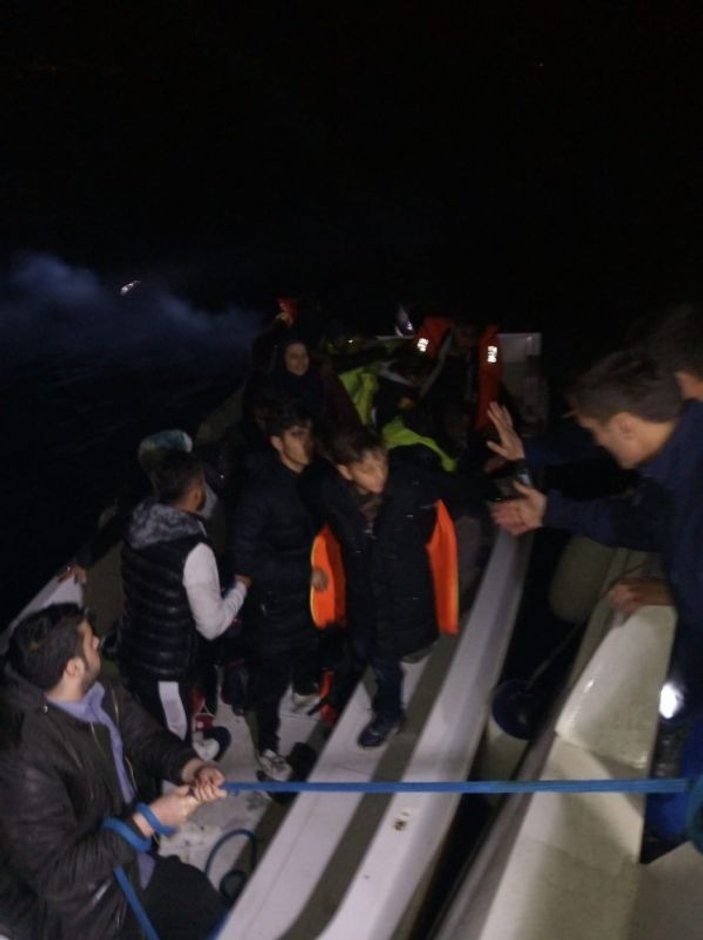 Sahil Güvenlik ekipleri mültecilere geçit vermedi
