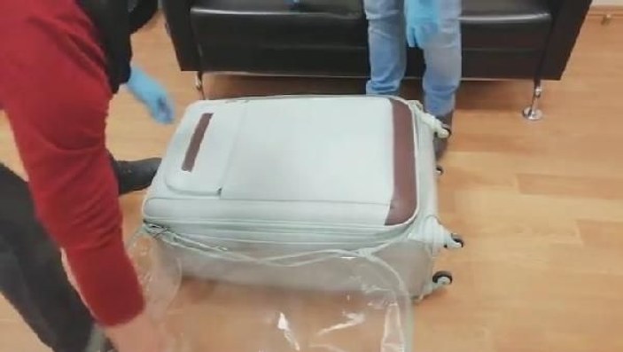 Atatürk Havalimanı'ndaki sahipsiz valizden 300 bin liralık hap çıktı