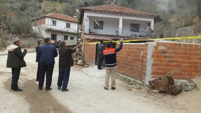 Balıkesir'de heyelan nedeniyle 6 ev boşaltıldı