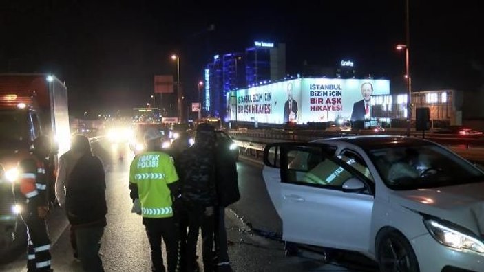 Zeytinburnu'nda aynı noktada iki kaza: 7 yaralı