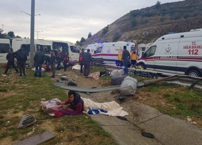 Mersin'de minibüs takla attı: 1 ölü var