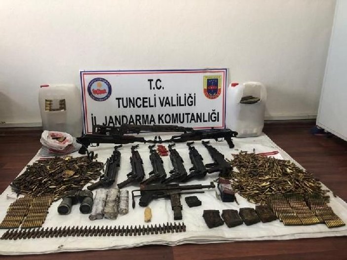 Tunceli'de teröristlerin silah deposu imha edildi