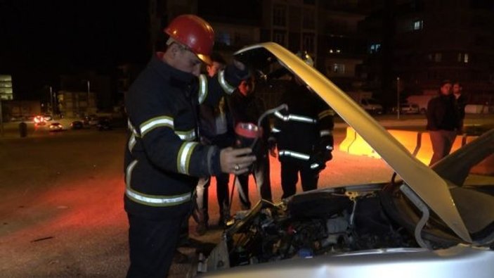Kırıkkale’de  2 otomobil kafa kafaya çarpıştı
