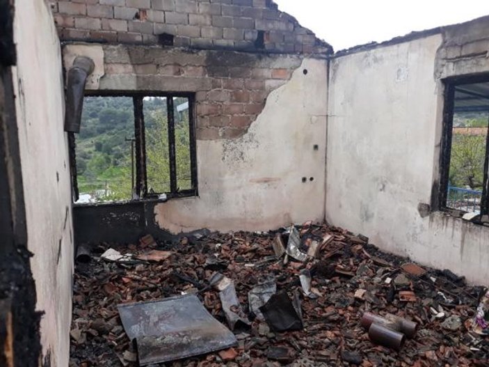 Aydın'da bir evde elektrik kontağından yangın çıktı