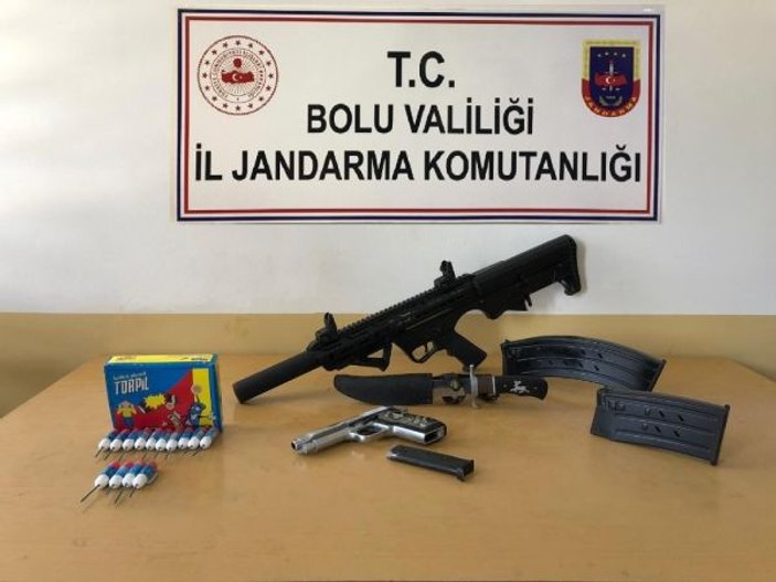 Bolu’da uyuşturucu silah ve kaçak içki operasyonu