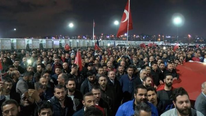 Uber şoförleri Yenikapı'da eylem yaptı