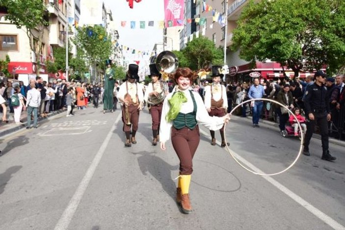 Manisa’yı Mesir Festivalinin coşkusu sardı