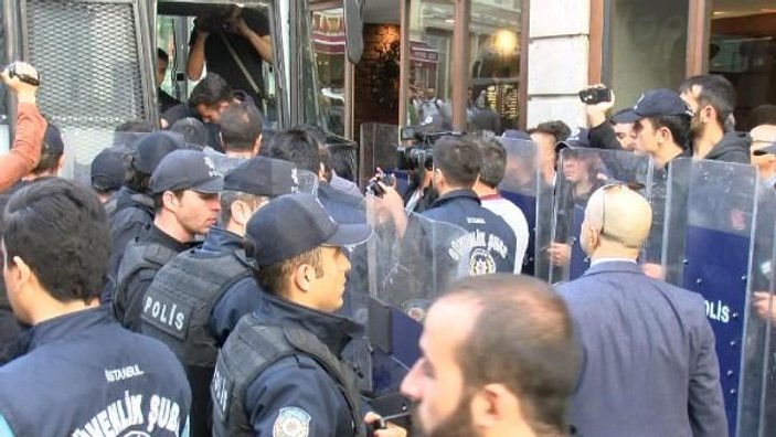 Polis Taksim'de Soma protestosuna izin vermedi