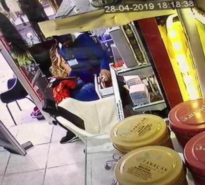 İstanbul'da hırsız broşür bırakma bahanesiyle kasayı boşalttı