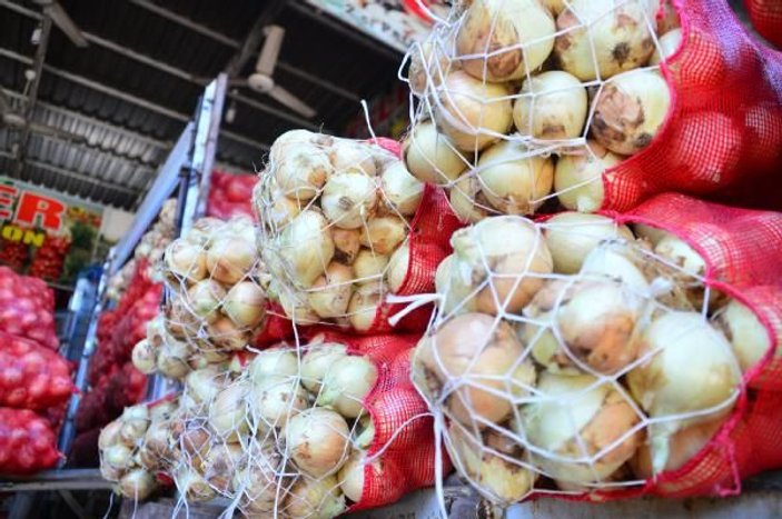 Adana sebze halinde soğanın kilosu 75 kuruşa indi