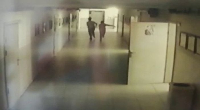 Mersin'de bir çocuk okulun asansör boşluğuna düştü