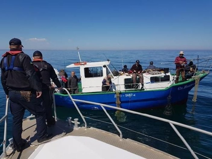 Ukrayna, üç Türk balıkçı teknesine el koydu 