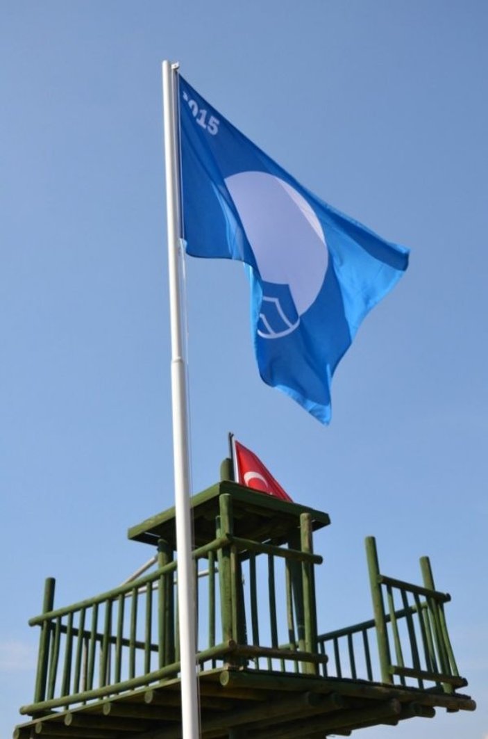 Kuşadası’nın 21 plajına mavi bayrak