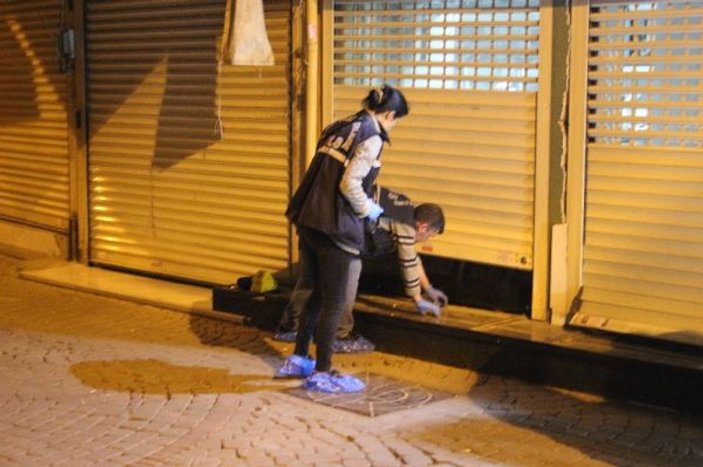 İzmir’de kuyumcu soygunu girişimi