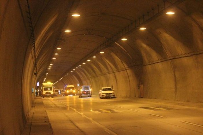 Dolmabahçe Tüneli’nde motosiklet kazası: 1 ölü