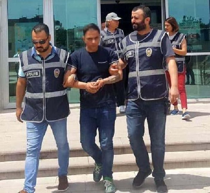 Adana'da kalaşnikofla cinayet işlemeye giderken yakalandı