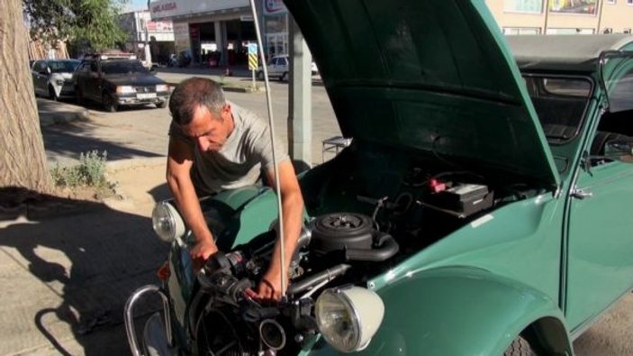 Erzincan'da klasik araçları baştan yapıyor