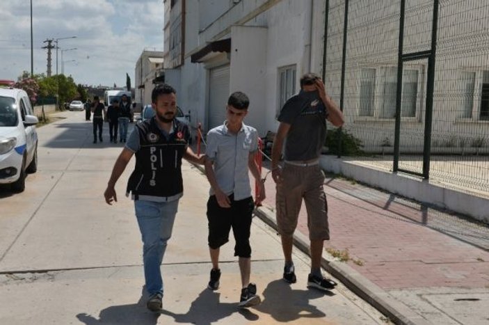 Adana’da uyuşturucu operasyonu: 15 kişiye gözaltı