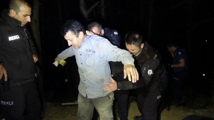 Bursa'da kaçak kazı yapan 5 kişi suçüstü yakalandı