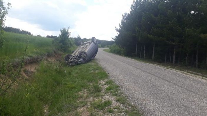 Kastamonu’da  yoldan çıkan otomobil takla attı: 3 yaralı