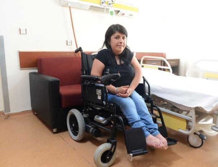 Ankara'da Cansu'nun akülü araba mutluluğu