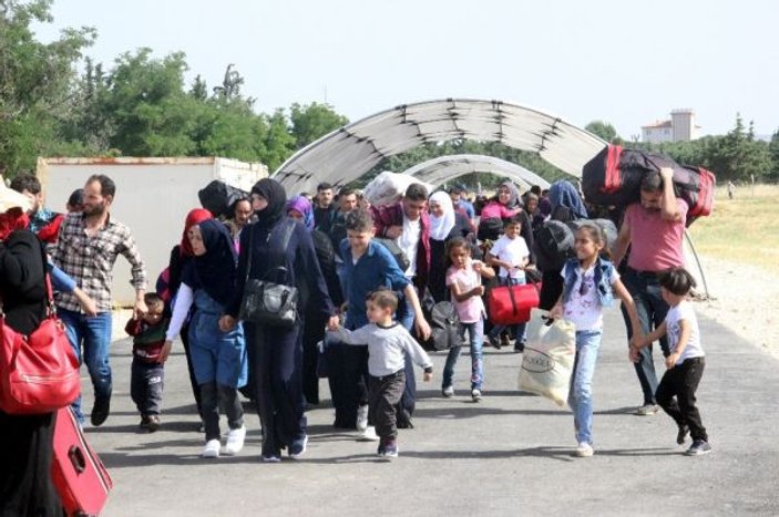 Bayram için ülkeden ayrılan Suriyelilerin bazısı geri dönmeyecek