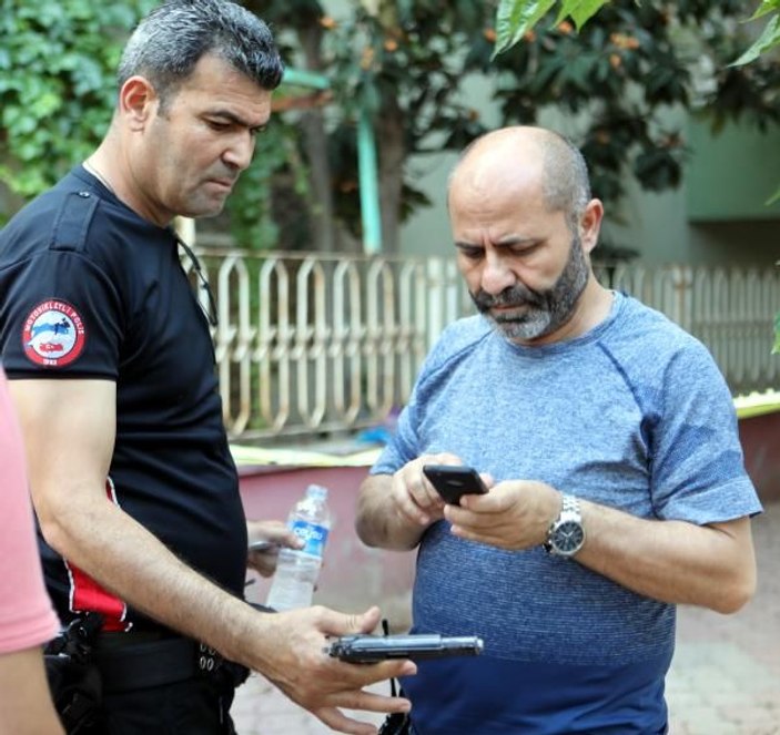 Antalya'da bir şahıs komşularına ateş açtı