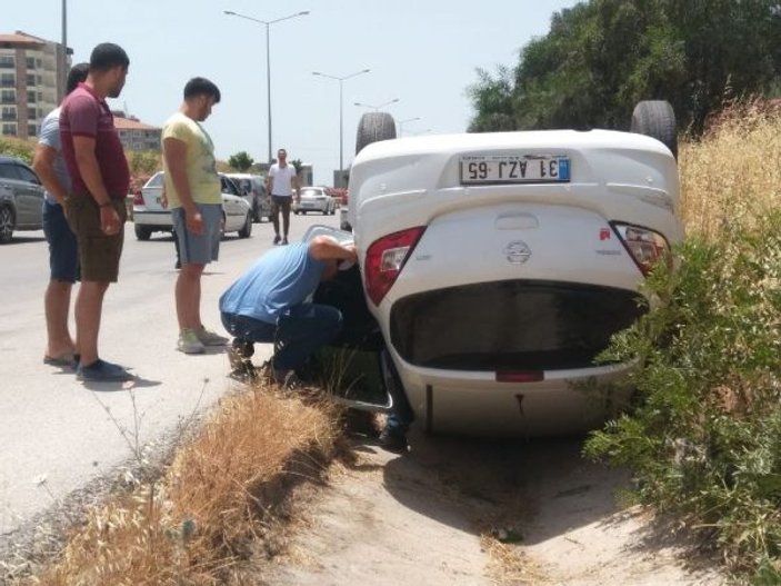 Direksiyon hakimiyetini kaybeden otomobil takla attı