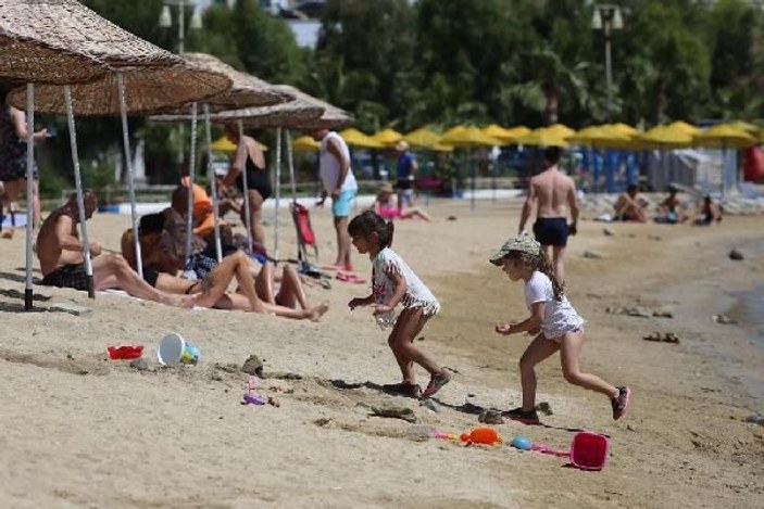 Bodrum'da sahiller dolmaya başladı