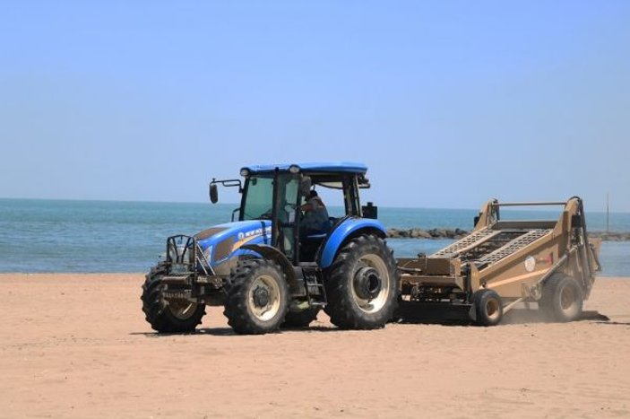 Sakarya'da Mavi Bayraklı plajlar temizleniyor