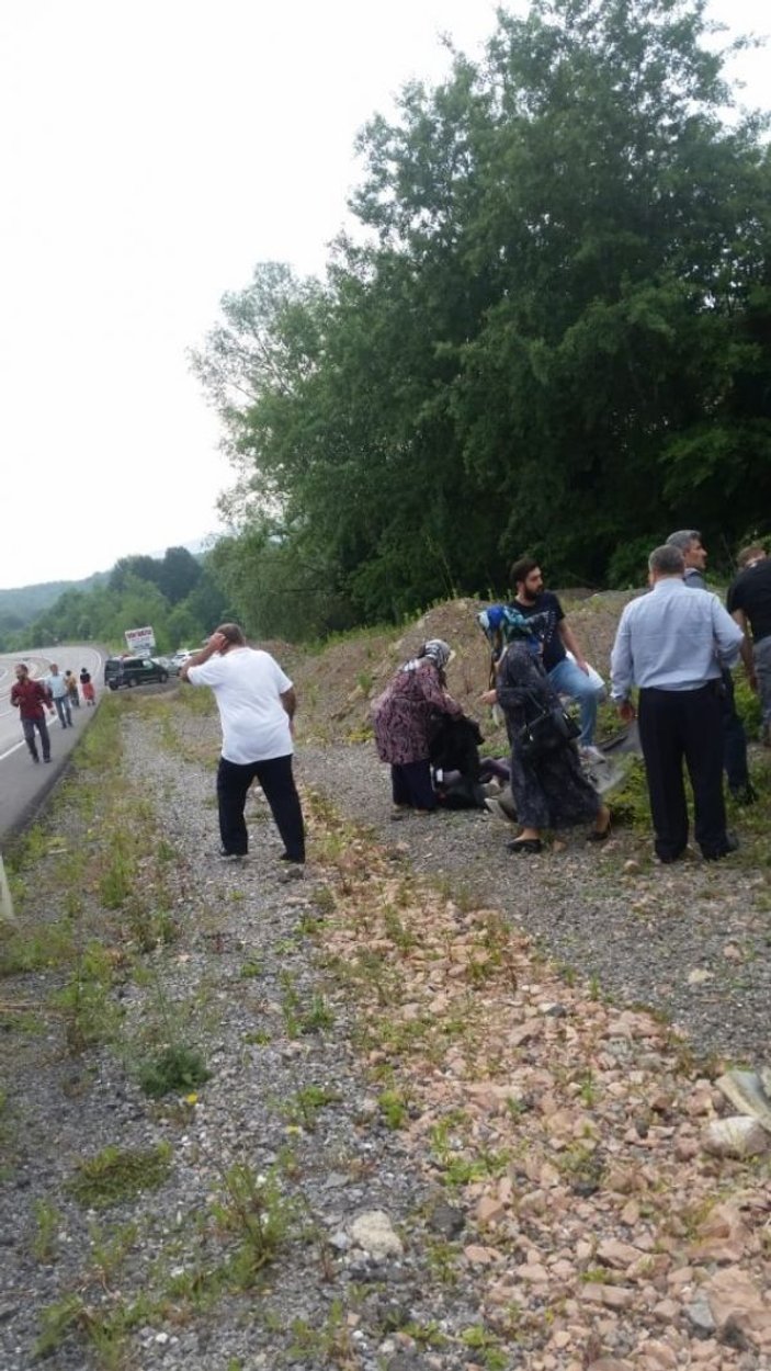 Zonguldak'ta otomobil ile motosiklet çarpıştı: 3 yaralı
